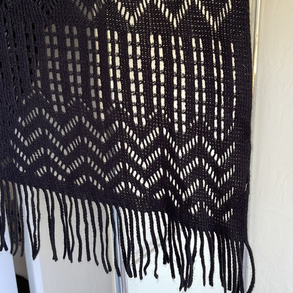 Black Soft Knit Poncho one Size - Picture 3 of 5